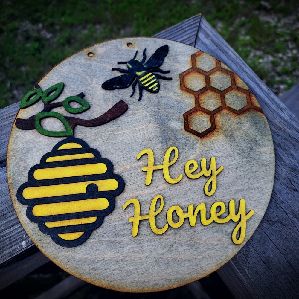 Hey Honey Round Sign